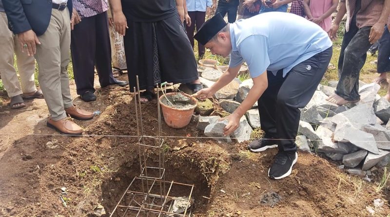 Hadiri Peletakan Batu Pertama Mushola, Chandra Rahmansyah Tegaskan Pentingnya Nilai Ibadah