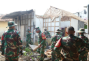 Solidaritas Tanpa Batas, TNI dan Masyarakat Majenang Perbaiki Rumah Rusak Akibat Hujan